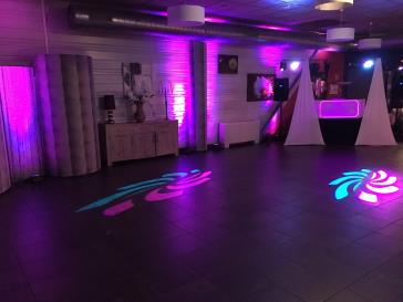 Un sweat avec 20 euros